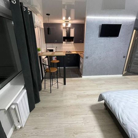 Apartcenter Вип Апартаменты В Центре Города На Гагарина كريفوي روغ المظهر الخارجي الصورة