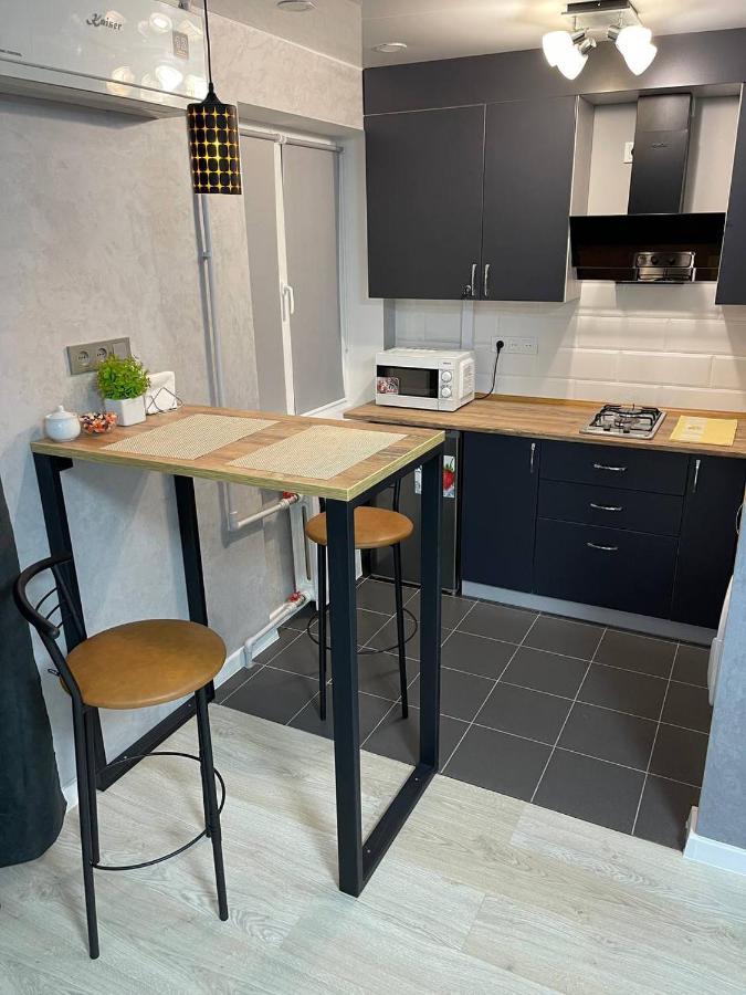 Apartcenter Вип Апартаменты В Центре Города На Гагарина كريفوي روغ المظهر الخارجي الصورة